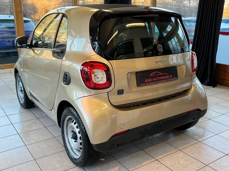 Gebraucht Smart ForTwo Coupé 60 kW (82 PS) 2020 Beige Kleinwagen
