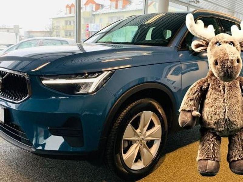 Gebraucht Volvo XC40 163 PS (119 kW) 2025 Blau SUV