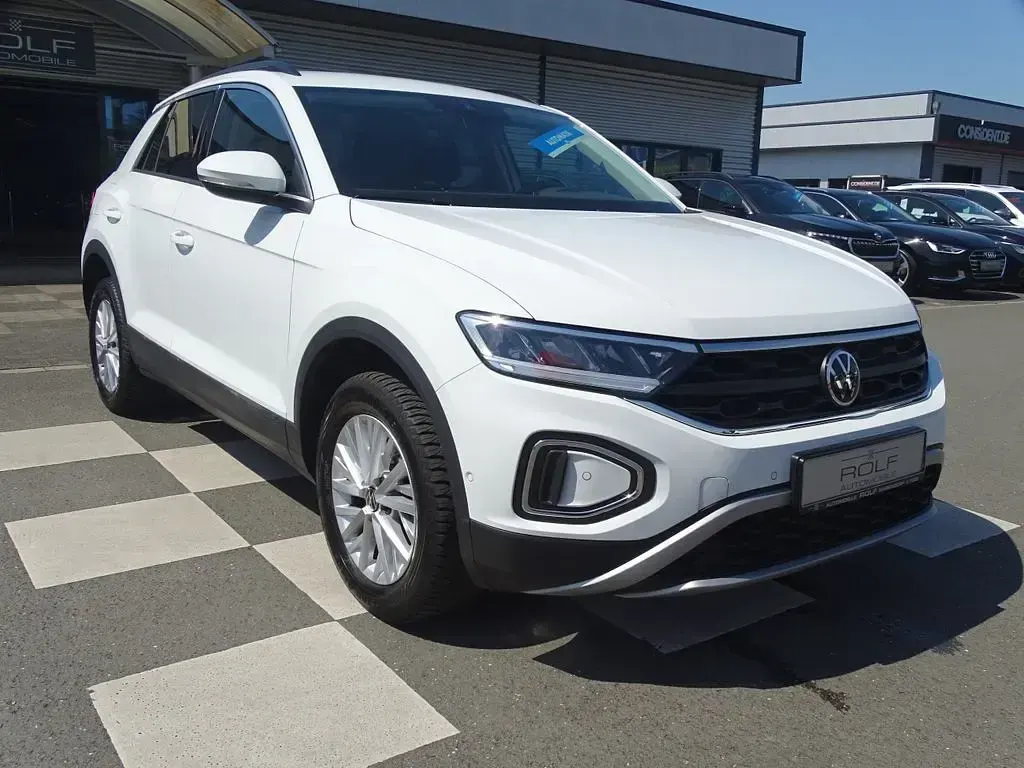 Gebraucht VW T-Roc Life 150 PS (110 kW) 2025 Weiß pure white SUV