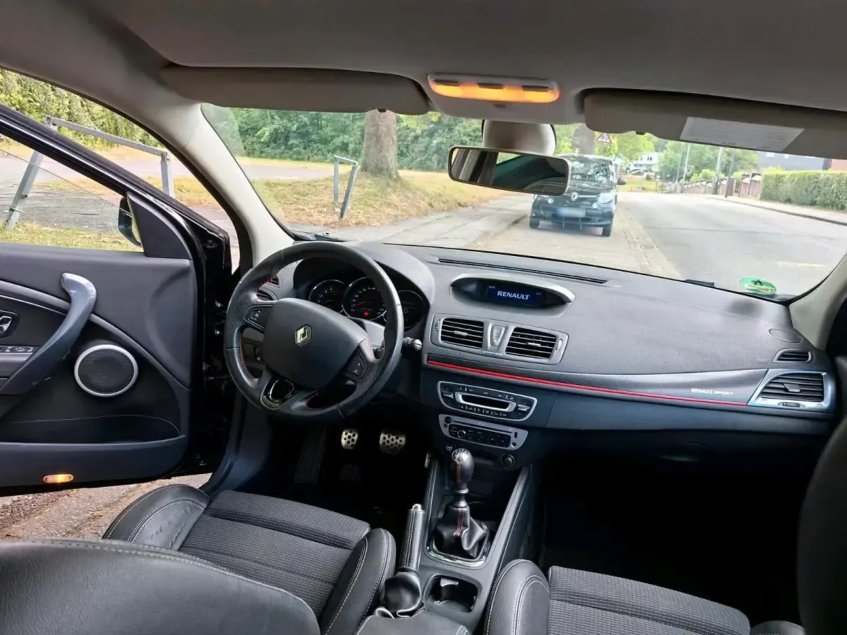 Gebraucht Renault Mégane GrandTour GT 163 PS (119 kW) 2012 Schwarz Kombi
