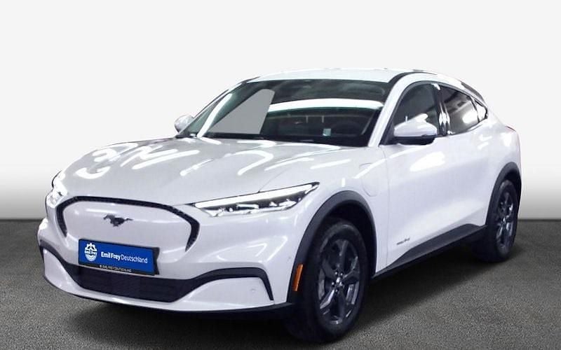 Weiß Gebraucht 2023 Ford Mustang Mach-E Premium SUV | 30.431 € (Superpreis) - Bild 1/4