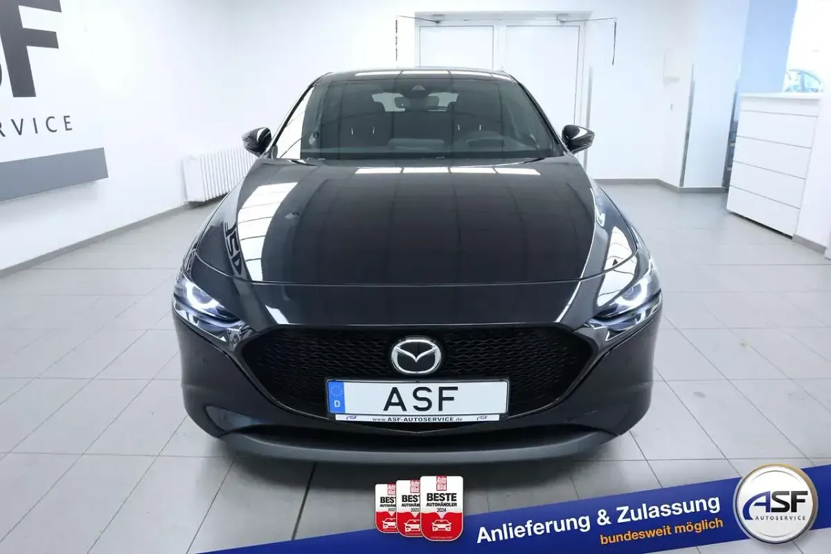 Gebraucht Mazda 3 Selection 122 PS (89 kW) 2021 Jet black Kleinwagen