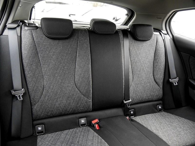 Gebraucht BMW 120 Shadowline 170 PS (125 kW) 2025 Grau Kleinwagen