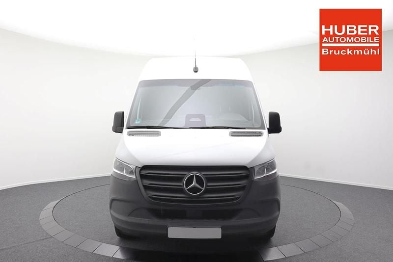 Gebraucht Mercedes Sprinter 170 PS (125 kW) 2024 Artic weiß Van