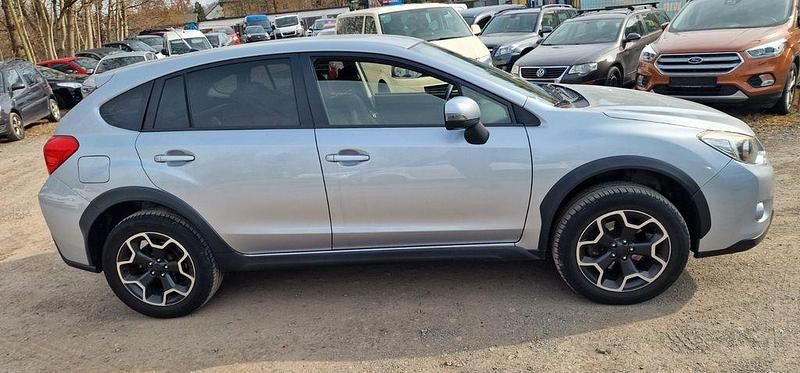 Gebraucht Subaru XV Comfort 147 PS (108 kW) 2012 Silber SUV
