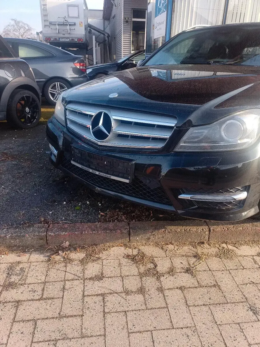Gebraucht Mercedes 220 2012 Schwarz Kombi