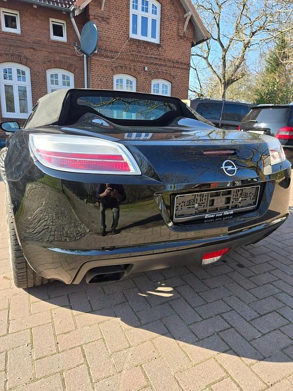 Gebraucht Opel GT 264 PS (194 kW) 2008 Schwarz Cabrio