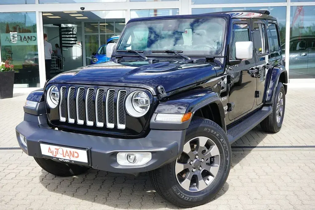 Gebraucht Jeep Wrangler Unlimited Sahara 200 PS (147 kW) 2020 Schwarz SUV