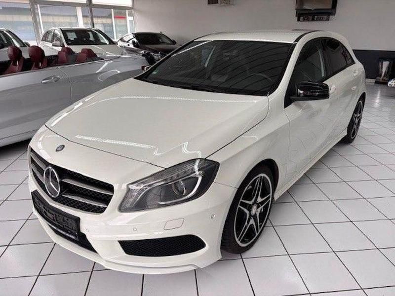 Gebraucht Mercedes A200 AMG line 156 PS (114 kW) 2014 Weiß Limousine