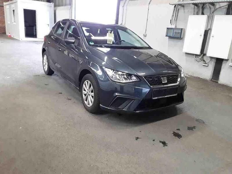 Grau Gebraucht 2019 Seat Ibiza Style Limousine | 12.500 € (Fairer Preis) - Bild 1/4