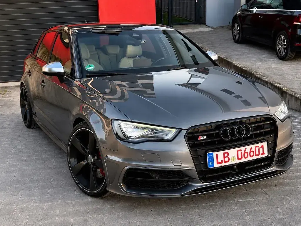 Gebraucht Audi S3 Sport 300 PS (220 kW) 2014 Grau Limousine