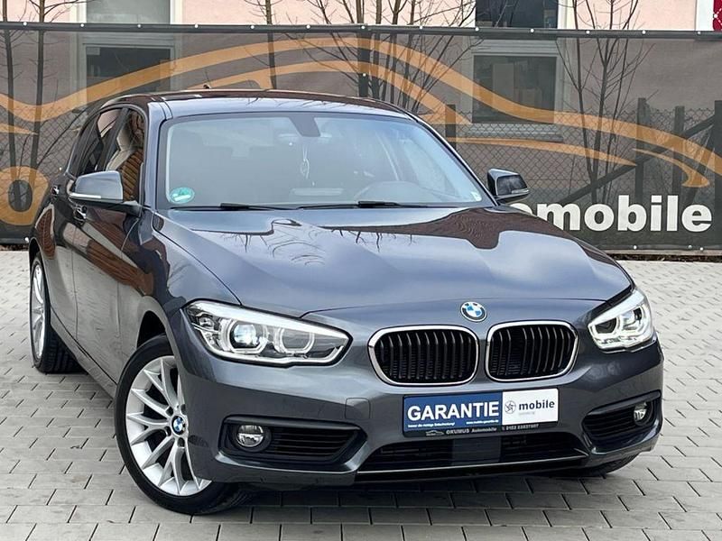 Grau Gebraucht 2018 BMW 118 Advantage Kleinwagen | 13.650 € (Fairer Preis) - Bild 1/4