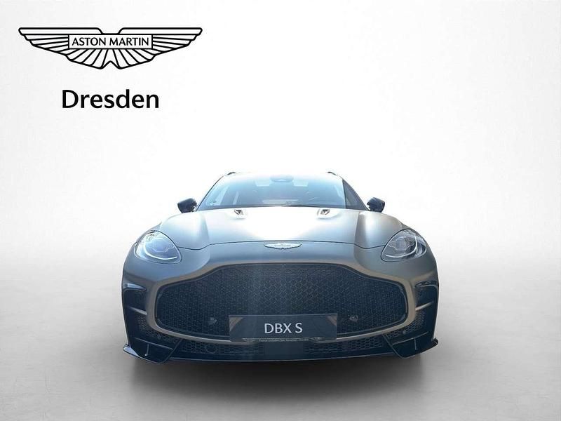 Neu Aston Martin DBX 727 PS (534 kW) 2026 Q  satin titanium grey SUV