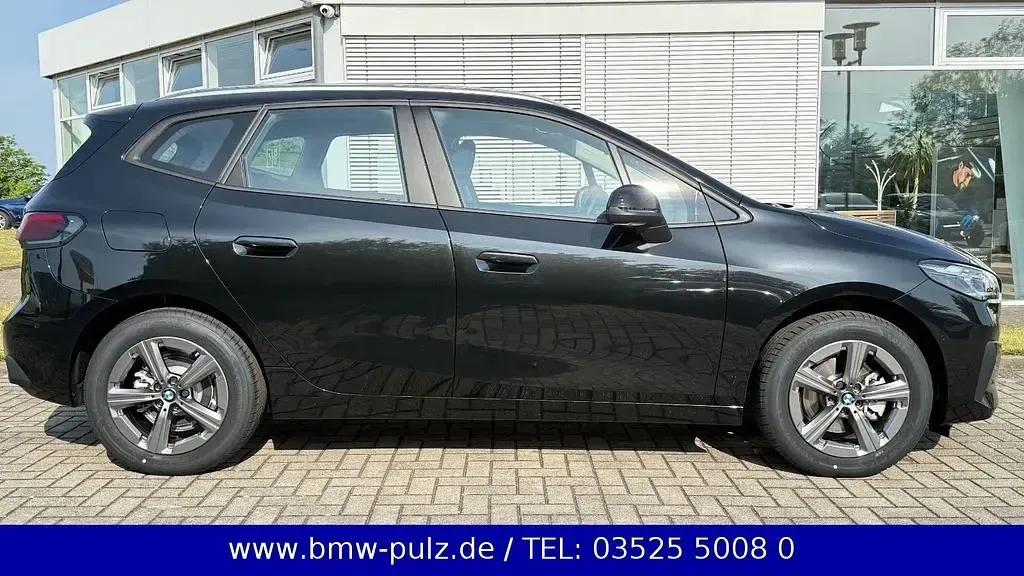 Neu BMW 218 136 PS (100 kW) 2026 Schwarz Van / Kleinbus