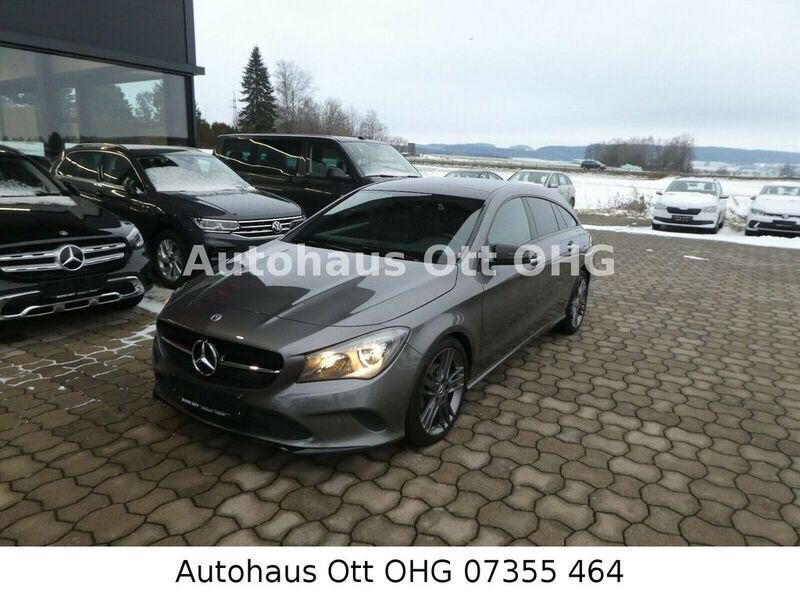 Gebraucht Mercedes CLA180 122 PS (89 kW) 2018 Grau metallic Limousine