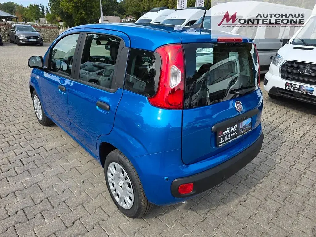 Neu Fiat Panda 65 PS (47 kW) 2026 Italia blau Kleinwagen