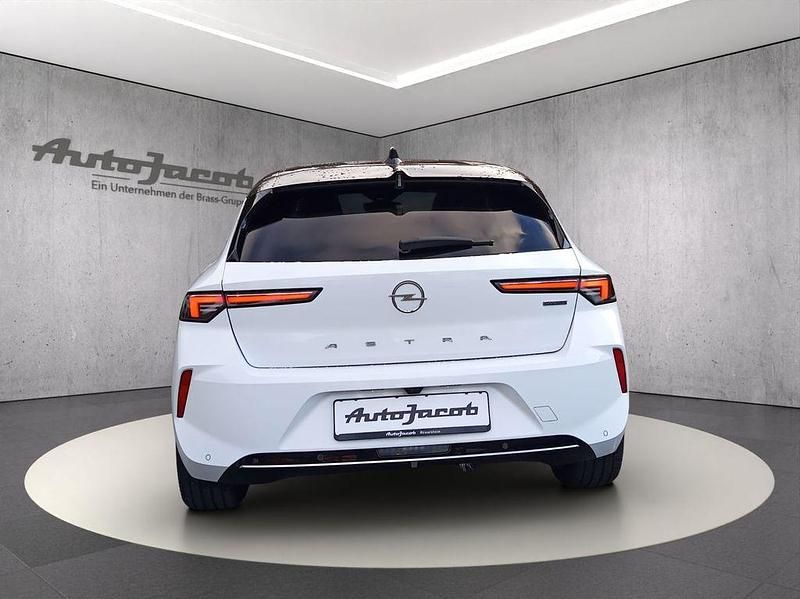 Gebraucht Opel Astra Ultimate 181 PS (133 kW) 2022 Arktis weiß (uni) Limousine