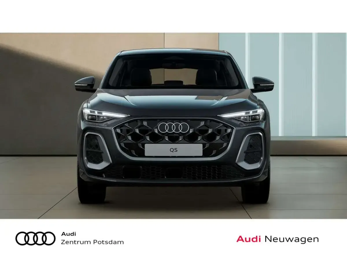 Neu Audi Q5 Sportback Sport 204 PS (150 kW) 2026 Grau SUV