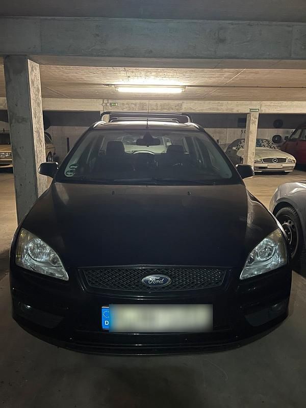 Gebraucht Ford Focus 115 PS (84 kW) 2007 Schwarz Kombi