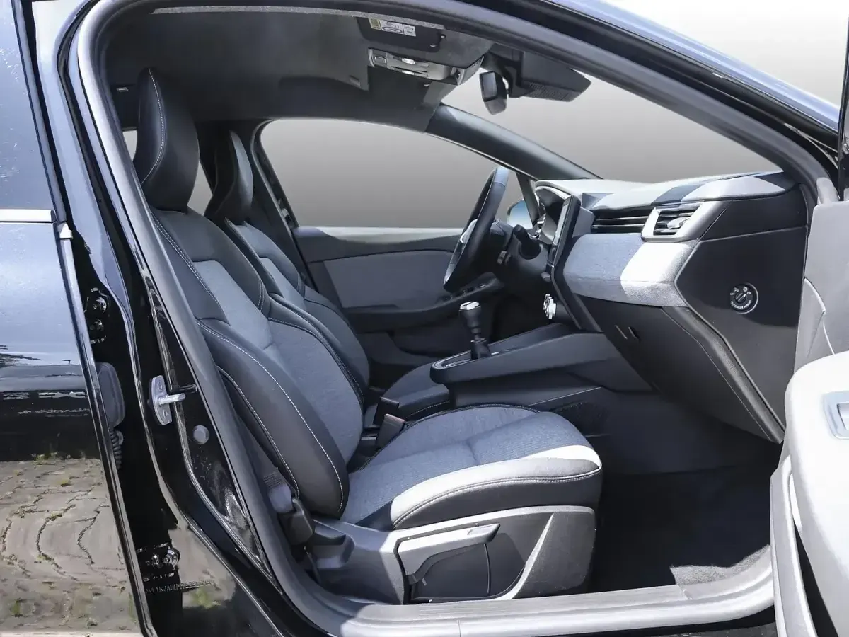 Gebraucht Renault Clio Techno 91 PS (66 kW) 2025 Schwarz Kleinwagen