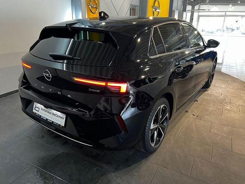 Gebraucht Opel Astra Elegance 181 PS (133 kW) 2022 Karbon schwarz (metallic) Limousine