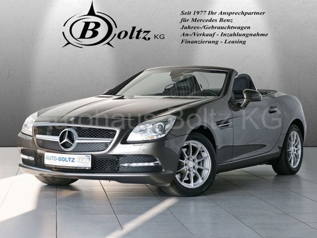 Grau Gebraucht 2011 Mercedes SLK200 Cabrio | 17.999 € (Fairer Preis) - Bild 1/4