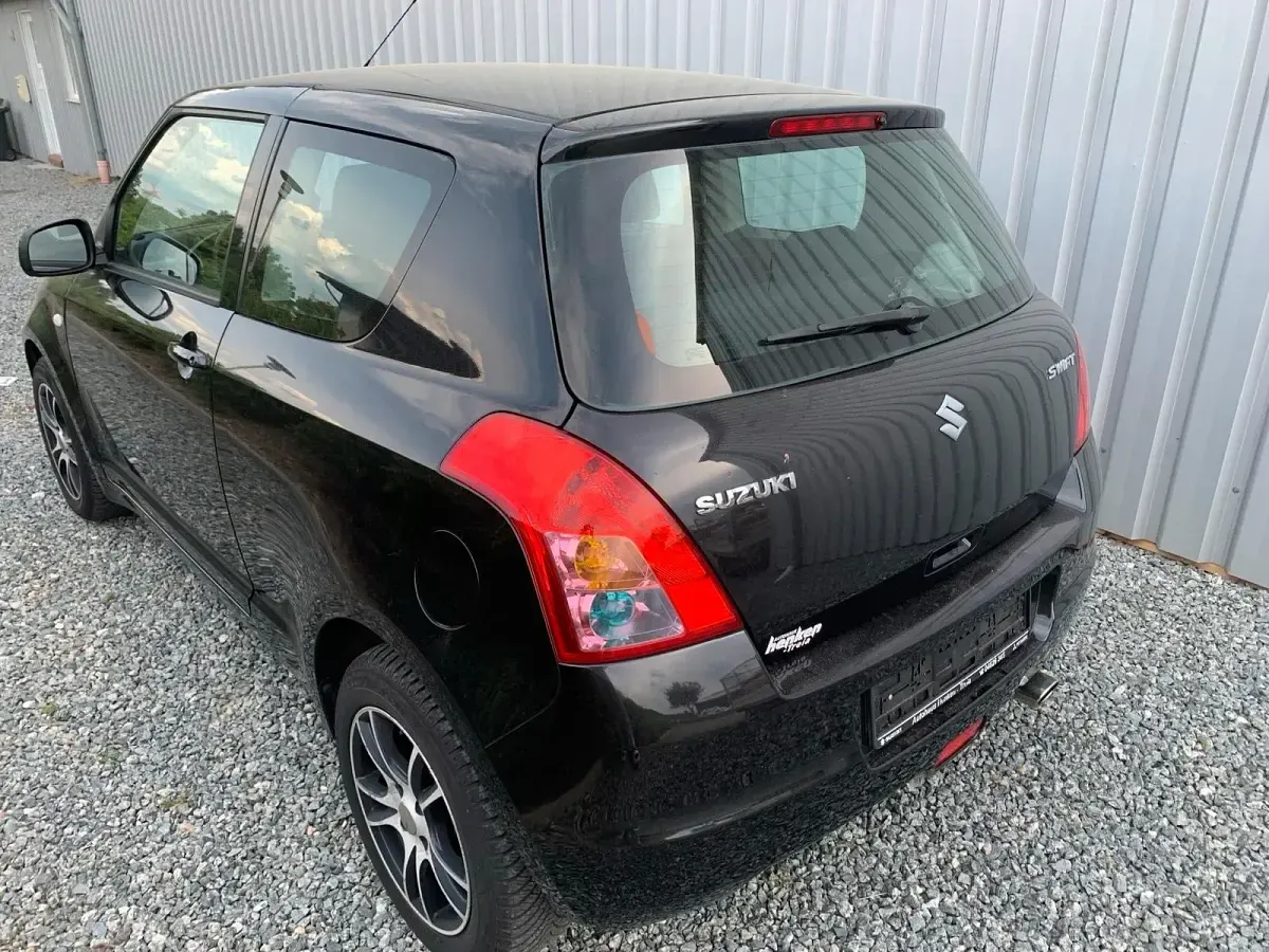 Gebraucht Suzuki Swift 92 PS (67 kW) 2008 Schwarz Kleinwagen