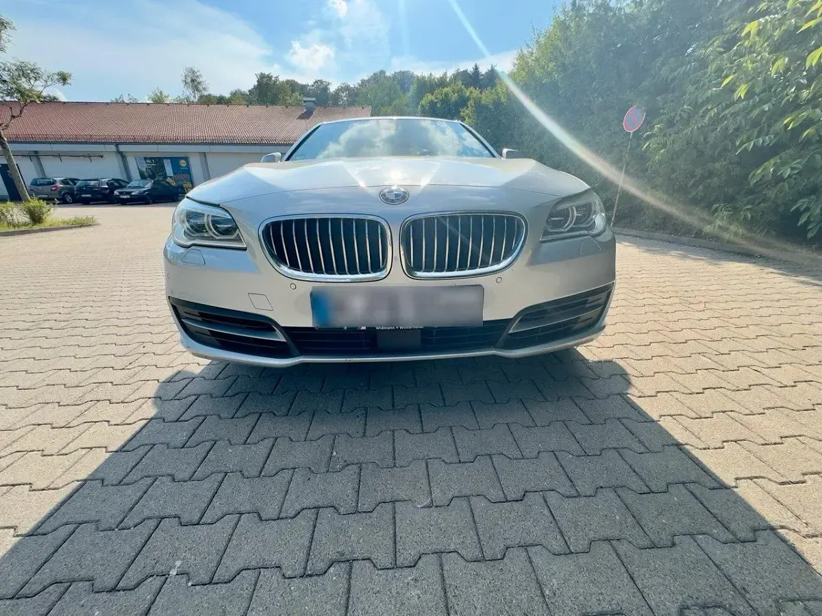 Gebraucht BMW 535 313 PS (230 kW) 2016 Silber Limousine