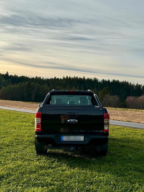 Gebraucht Ford Ranger Limited 200 PS (147 kW) 2018 Schwarz Pickup