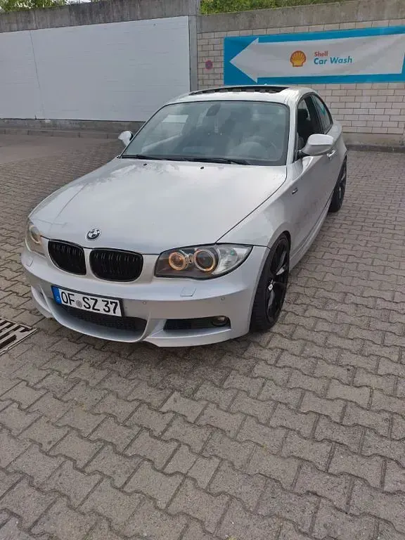Gebraucht BMW 123 Coupé M Sport 204 PS (150 kW) 2010 Silber Coupé