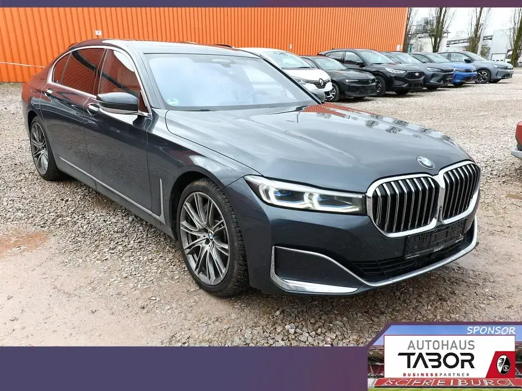 Gebraucht BMW 750L Executive 400 PS (294 kW) 2019 Grau metallic Limousine