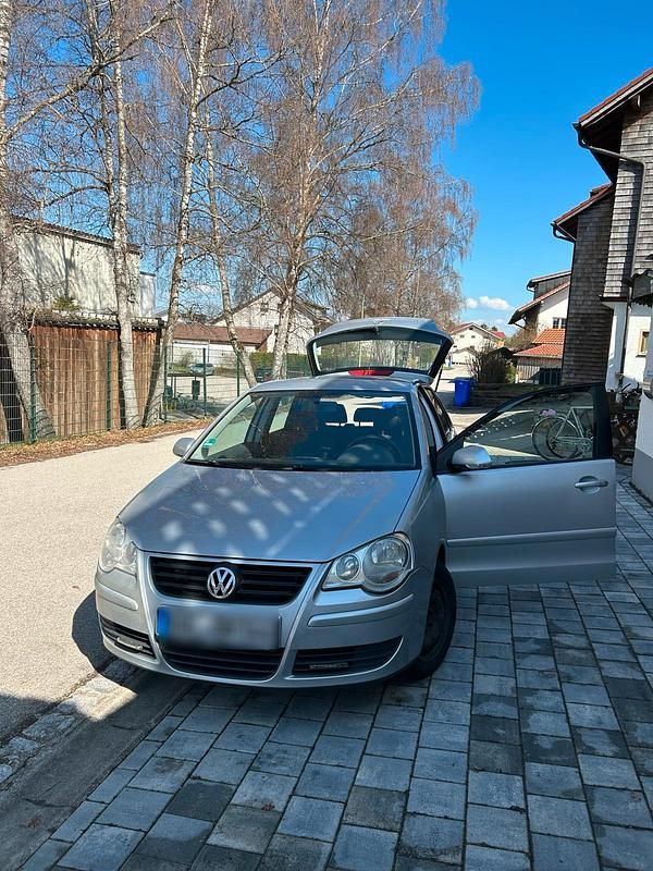 Gebraucht VW Polo 60 PS (44 kW) 2007 Silber Kleinwagen