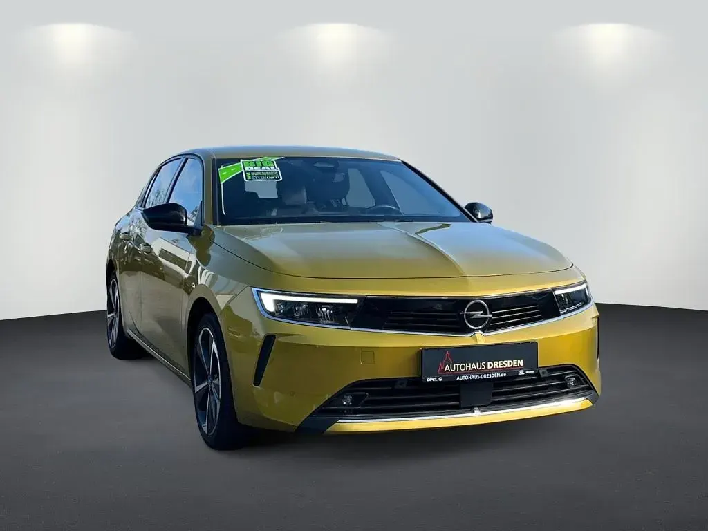 Occasion Opel Astra Edition 181 ch (133 kW) 2022 Jaune Citadine