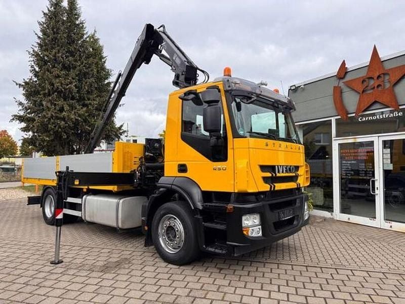 Gelb Gebraucht 2007 Iveco Massif | 49.980 € - Bild 1/4