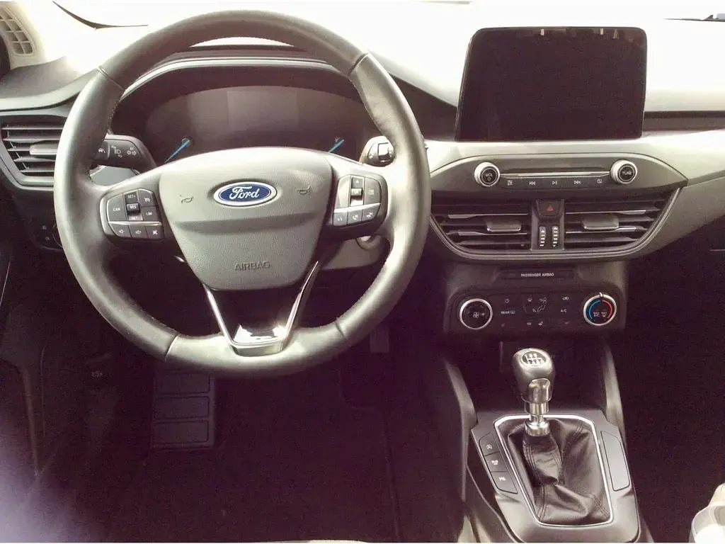 Occasion Ford Focus Cool & Connect 125 ch (91 kW) 2022 Noir Break