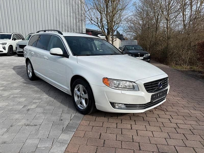 Gebraucht Volvo V70 181 PS (133 kW) 2014 Weiß Kombi