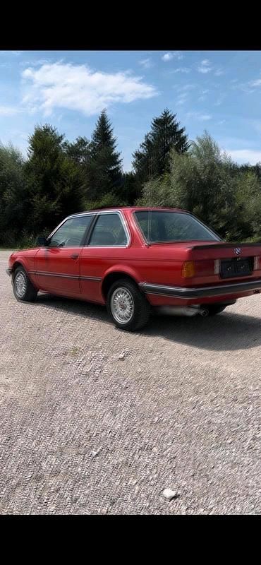 Gebraucht BMW 318 110 PS (80 kW) 1986 Rot Coupé