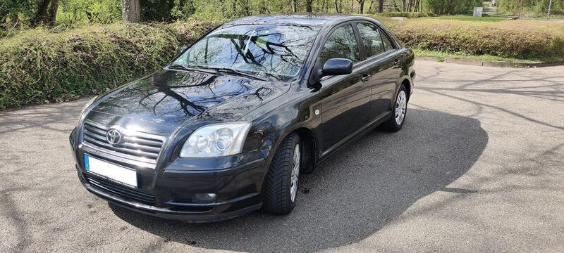 Schwarz Gebraucht 2005 Toyota Avensis Sol Limousine | 3.200 € (Fairer Preis) - Bild 1/4