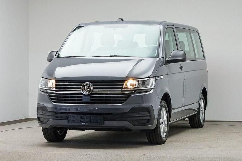 Gebraucht VW Multivan Trendline 150 PS (110 kW) 2021 Pure grey Van