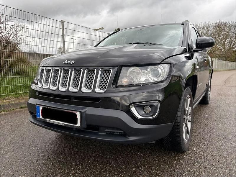 Gebraucht Jeep Compass Limited 163 PS (119 kW) 2014 Schwarz SUV