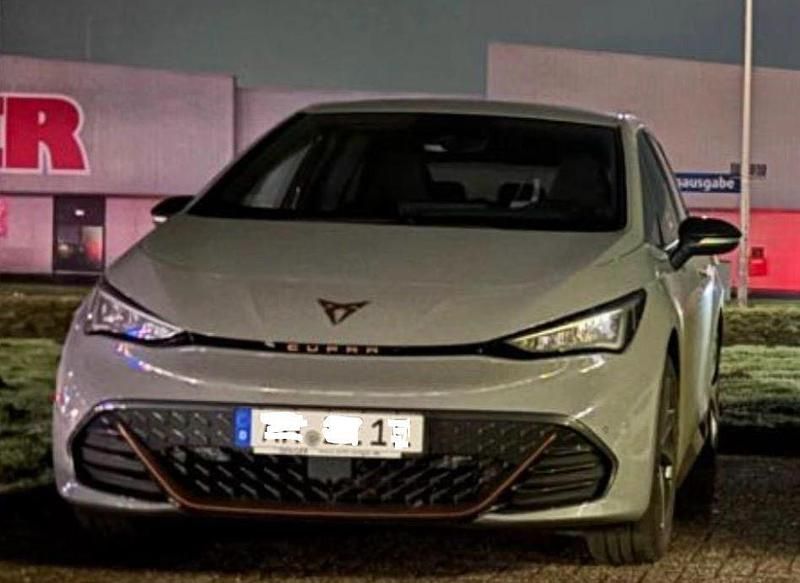 Second-hand Cupra Born 150 kW (204 CP) 2023 Gri Hatchback