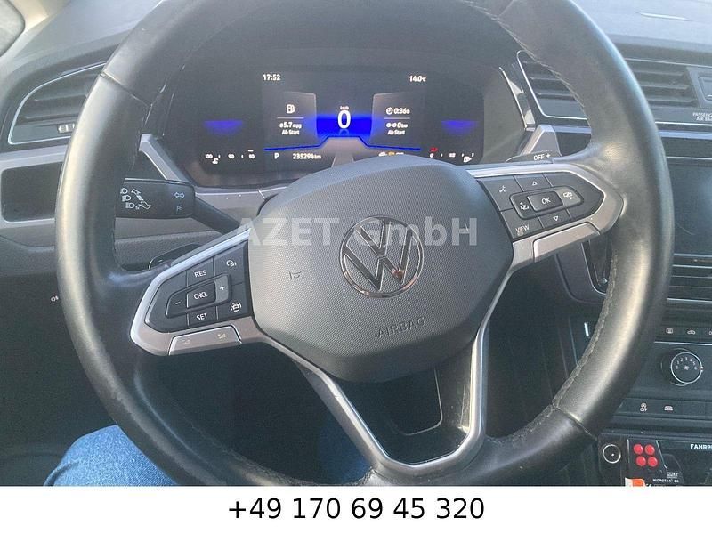 Gebraucht VW Touran 150 PS (110 kW) 2023 Van / Kleinbus