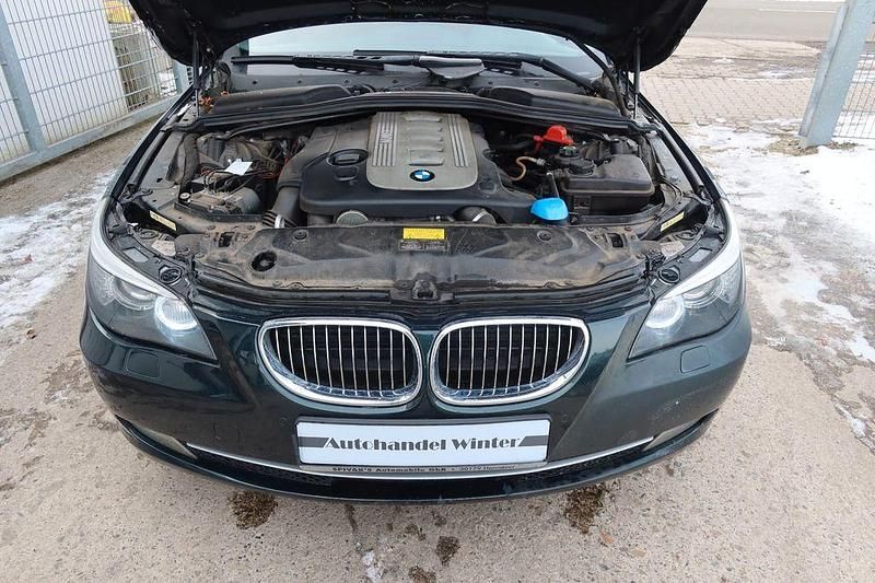 Gebraucht BMW 525 197 PS (144 kW) 2009 Grün Kombi