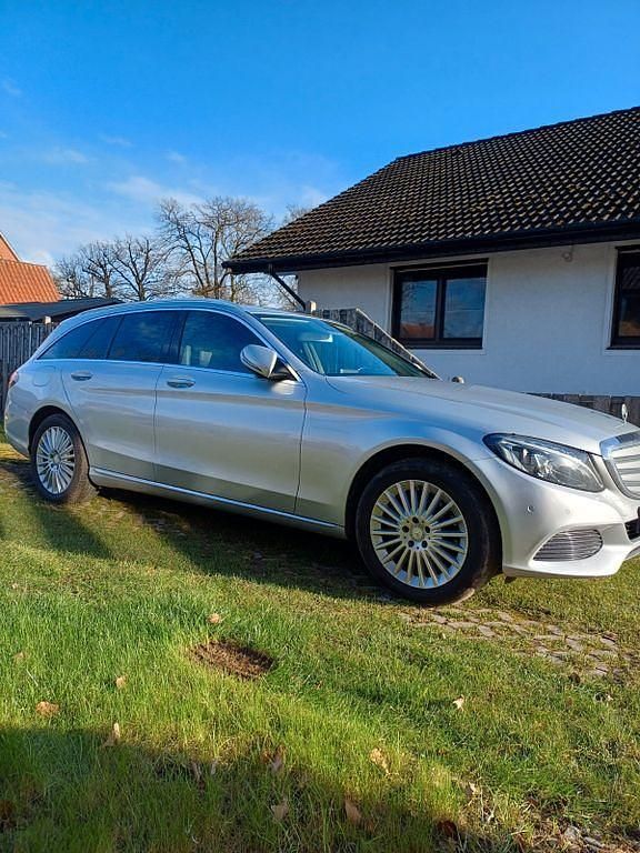 Gebraucht Mercedes C250 Exclusive 204 PS (150 kW) 2015 Silber Kombi