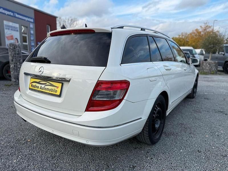 Gebraucht Mercedes C180 156 PS (114 kW) 2008 Weiß Kombi