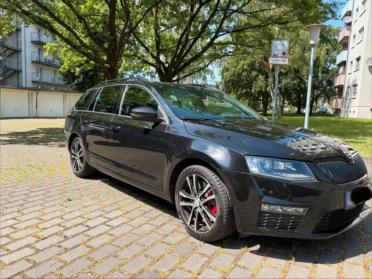 Gebraucht Skoda Octavia vRS 184 PS (135 kW) 2015 Schwarz Kombi