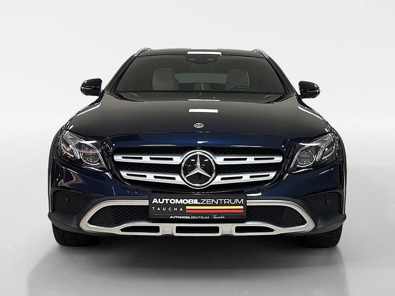 Usata Mercedes E400 330 CV (242 kW) 2018 Blu Station wagon