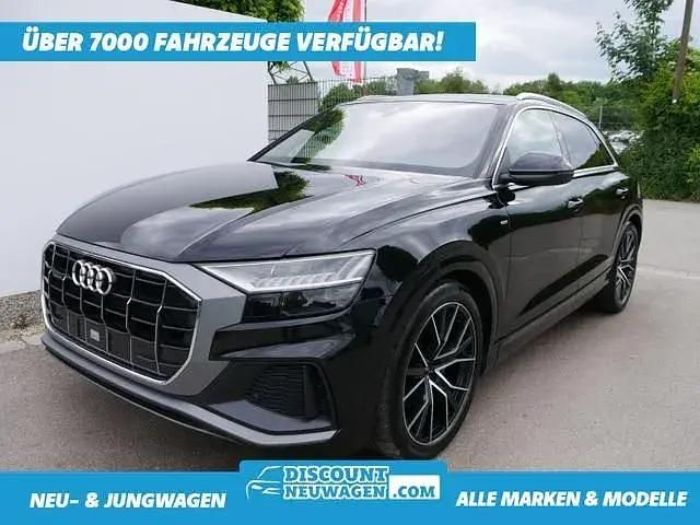 Mythosschwarz metallic Gebraucht 2022 Audi Q8 S-Line SUV | 61.390 € (Etwas zu teuer) - Bild 1/4