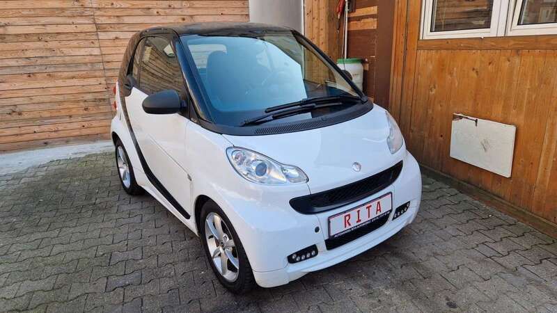 Weiß Gebraucht 2011 Smart ForTwo Coupé Pulse Coupé | 2.480 € (Guter Preis) - Bild 1/4