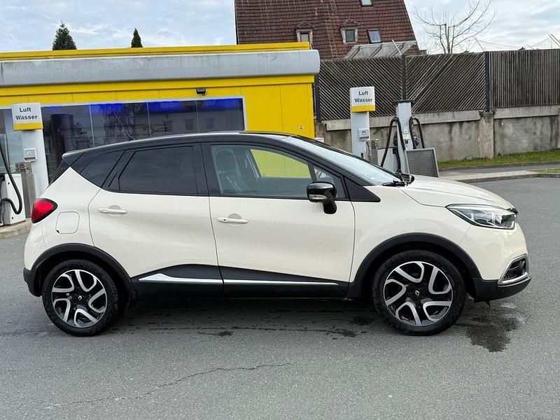 Używany Renault Captur Luxe 90 KM (66 kW) 2013 Beżowy SUV